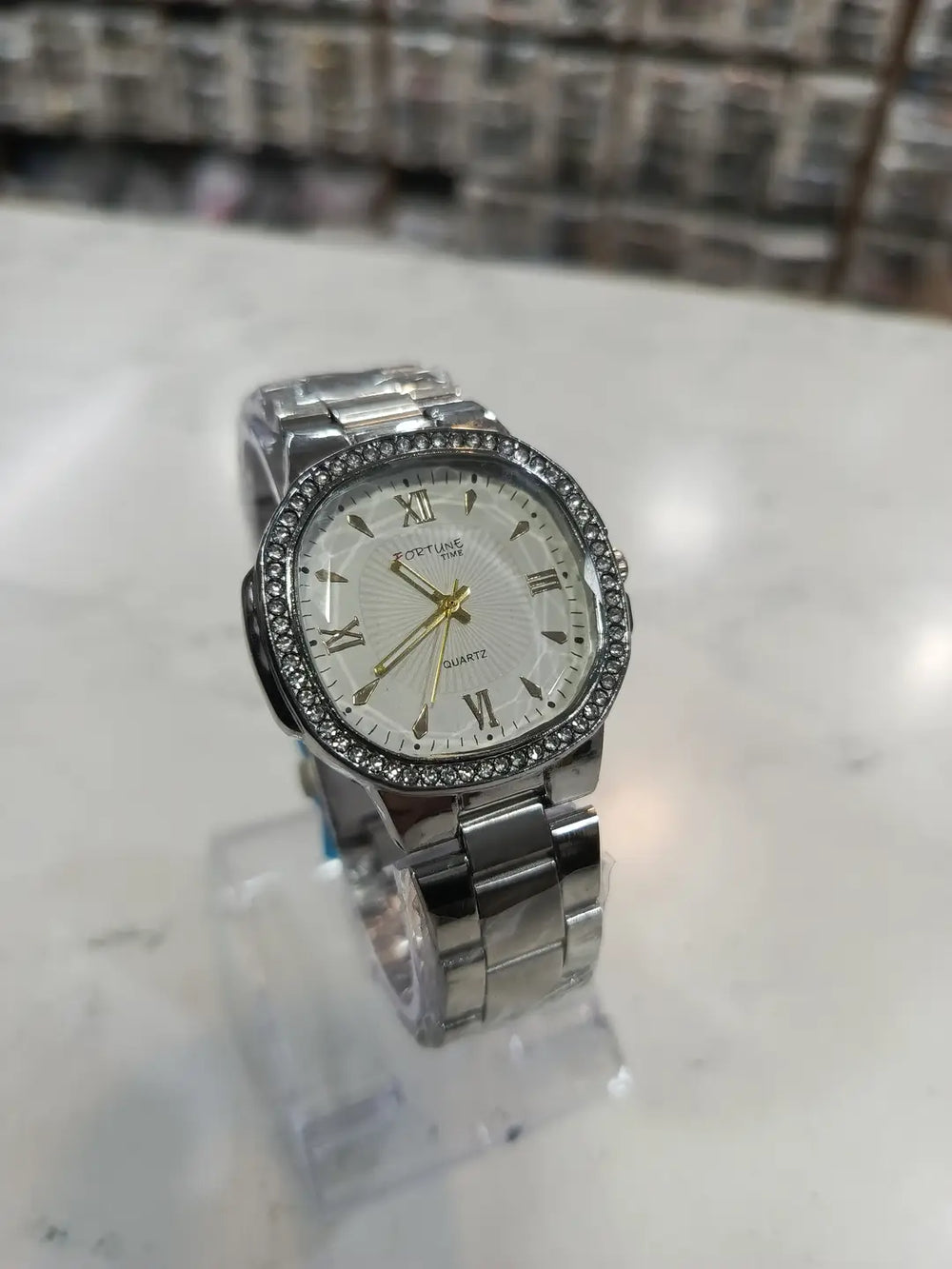Women's Chic Everyday Design That Upgrades Any Outfit Watch 1
