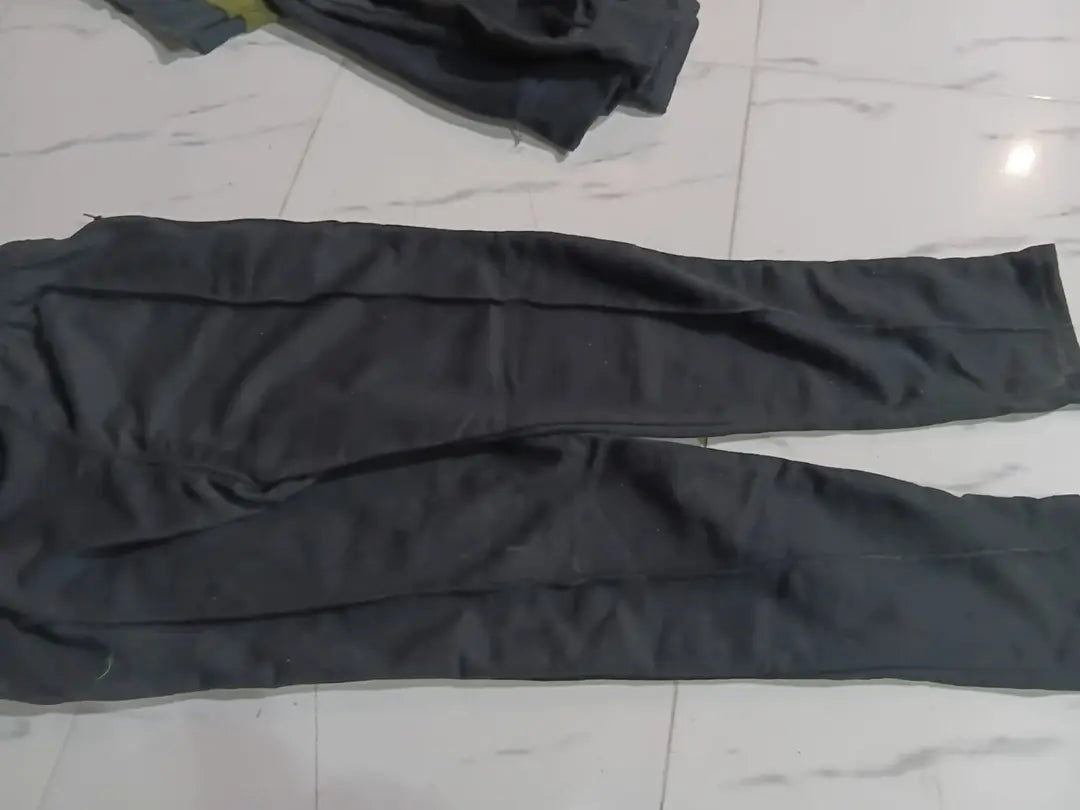 1 Pc Men's Cotton Plain Pleated Trousers